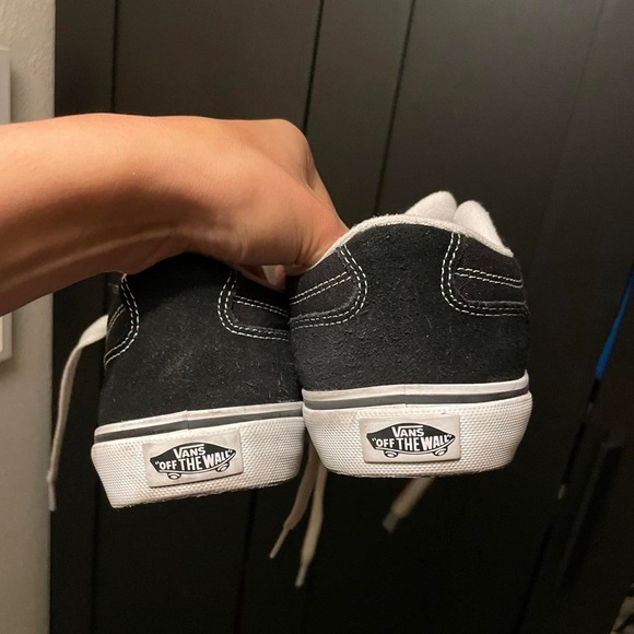 Black vans - Picture 4 of 4